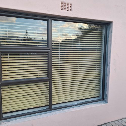 cozii the alumnium guy top hung window cozii the alumnium guy top hung window